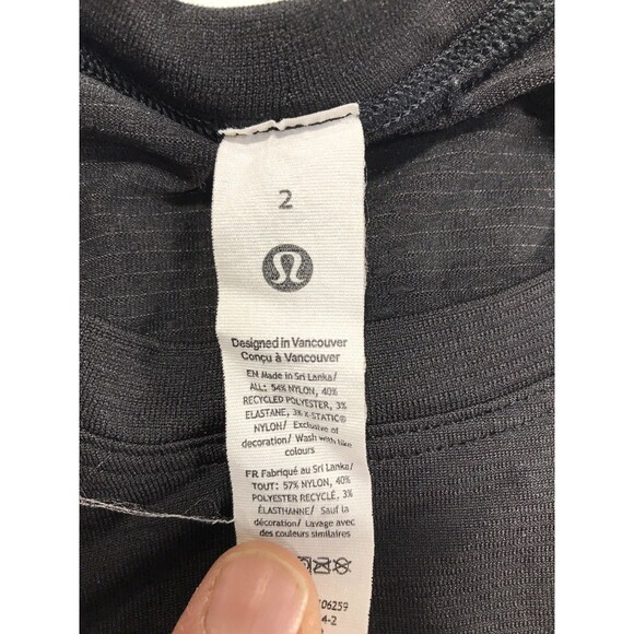 Lululemon Women's Long Sleeve Thumb Holes Black Size 2 - Picture 4 of 7